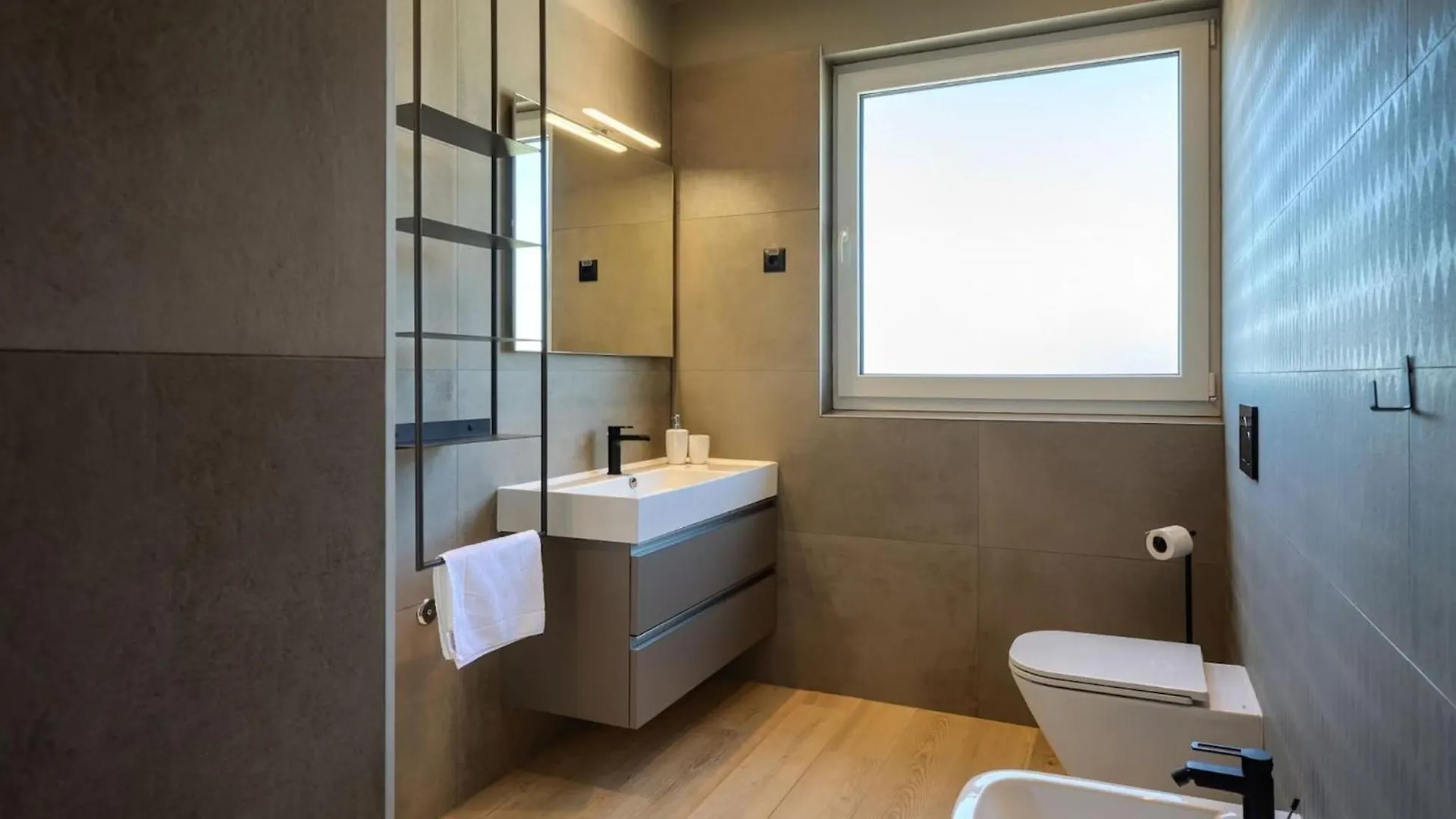 Modern Villa Tonka With Pool And Grill In Porec Tar-Vabriga