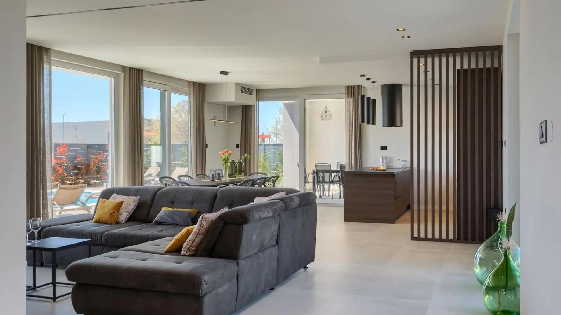 Modern Villa Tonka With Pool And Grill In Porec Tar-Vabriga