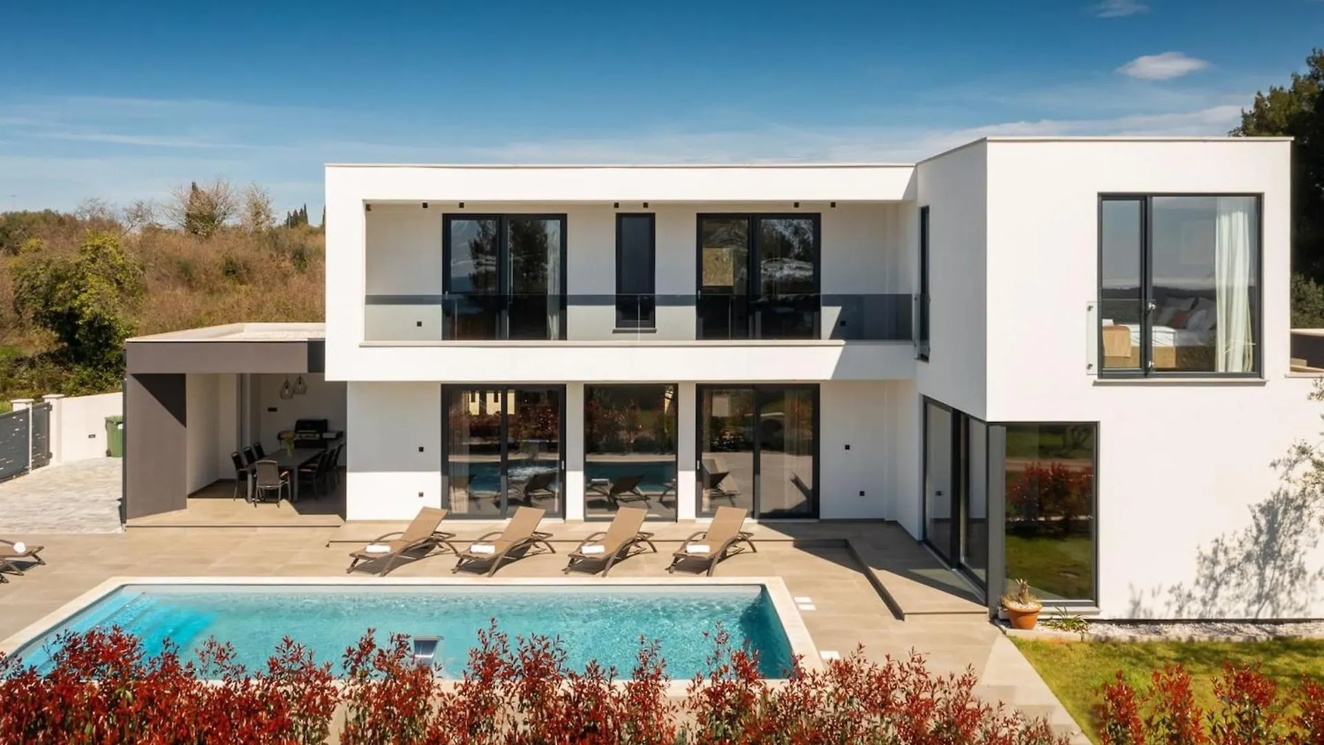 Modern Villa Tonka With Pool And Grill In Porec Tar-Vabriga